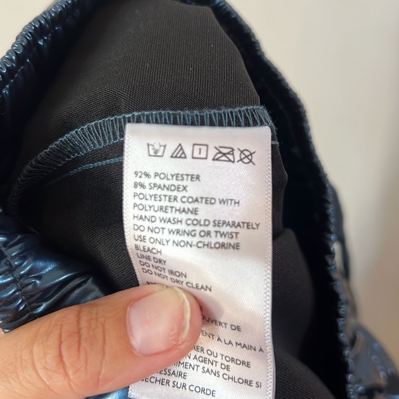 Urban Outfitters Women’s Metallic Blue‎ Wide Leg Cropped Pants Size XS - Picture 6 of 6